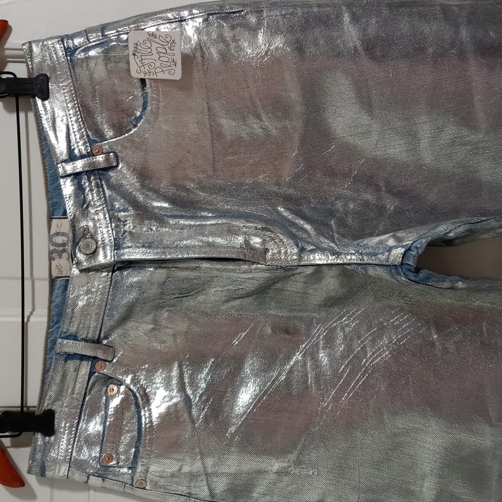 🆕️ 💙Free People💙 - Silver Maggie Foil Jean - Picture 6 of 16